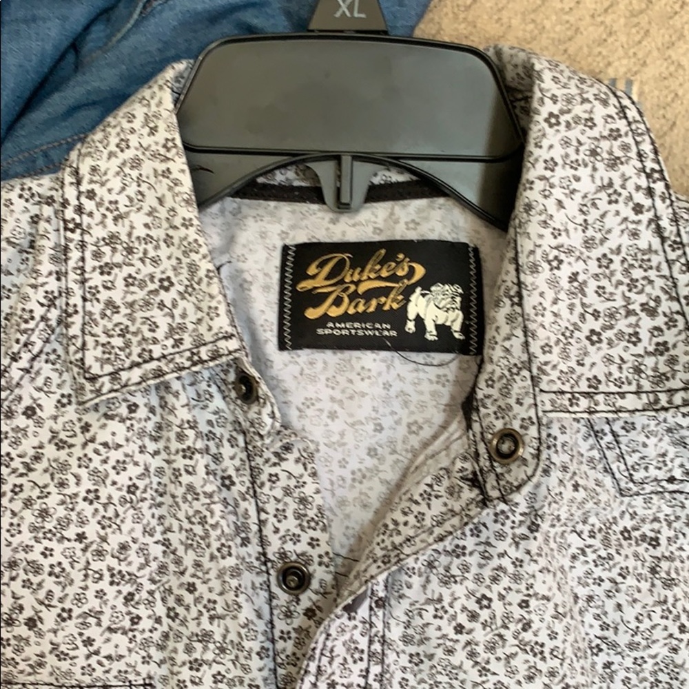 Men’s button up size medium - Picture 4 of 8